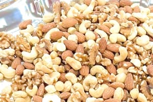 バラエティミックスナッツ