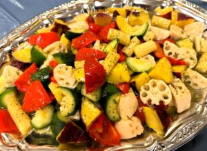 香るバジルとごろっと野菜のサラダ